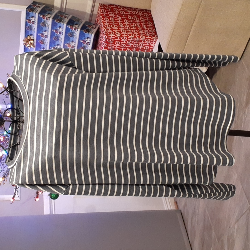 NWT Love Ady Long Sleeve Top